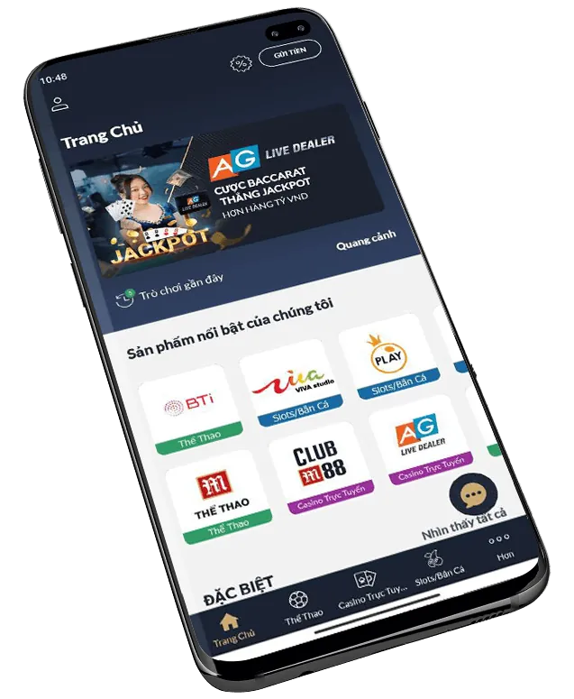Người hâm mộ đang theo dõi trận đấu và đặt cược trên ứng dụng asia99 chính thức